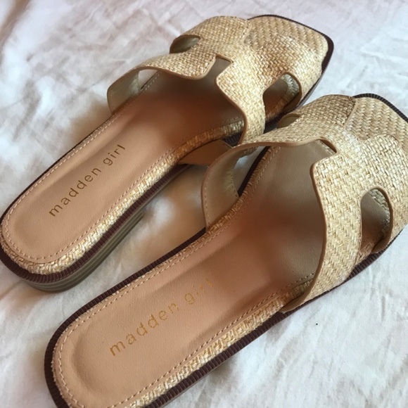 Madden Girl Haileyy Slide Sandal Blonde woven boho vacation Women’s size 6.5 - Picture 3 of 3